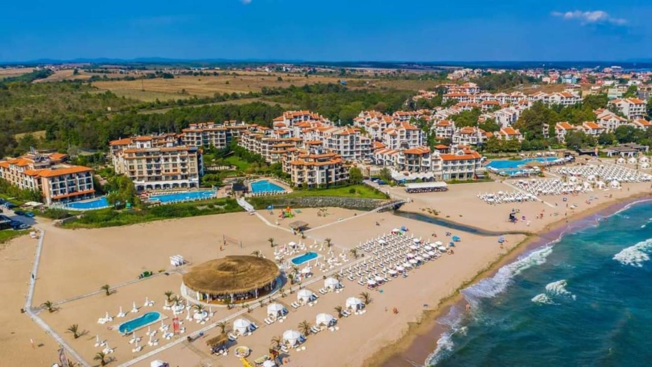 Resort Oasis Del Mare Front 4*
