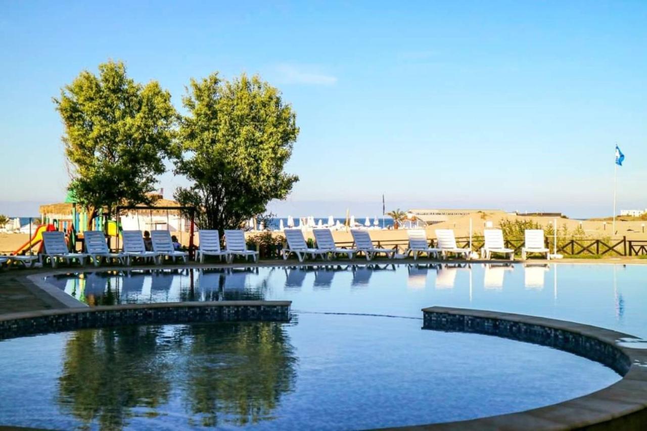 Oasis Del Mare Front